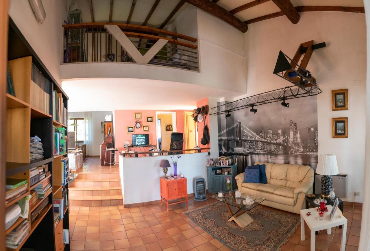 Hause Megghi Apartment Gambassi Terme Exterior photo